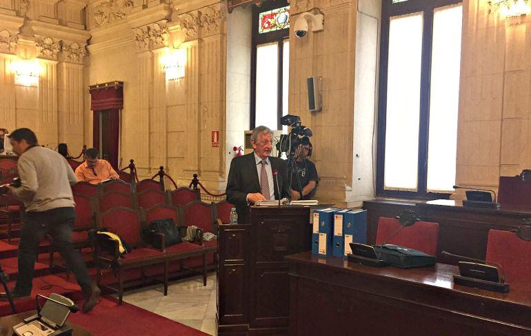 El promotor de Art Natura, Fulgencio Alcaraz, durante la comisión de investigación 