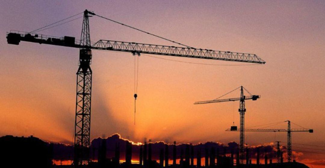 El sector de la construcción se levanta muy lentamente en Extremadura, pero lejos de los vientos de recuperación de otras comunidades