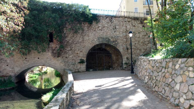 El arco ciego bajo el puente será la ubicación del Belén Viviente