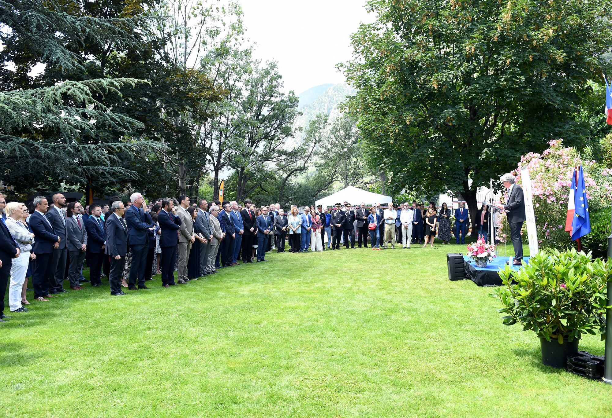 La celebració de la Festa Nacional Francesa s'ha avançat dos dies perquè hi pugui assistir més invitats
