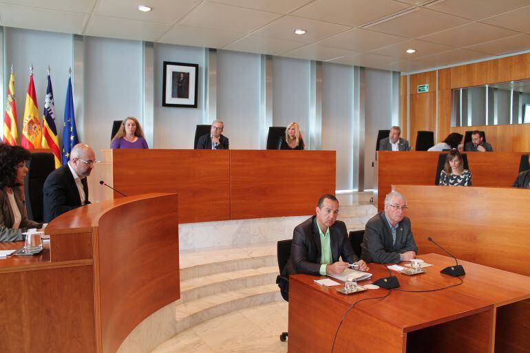 Imagen del pleno extraordinario celebrado este lunes