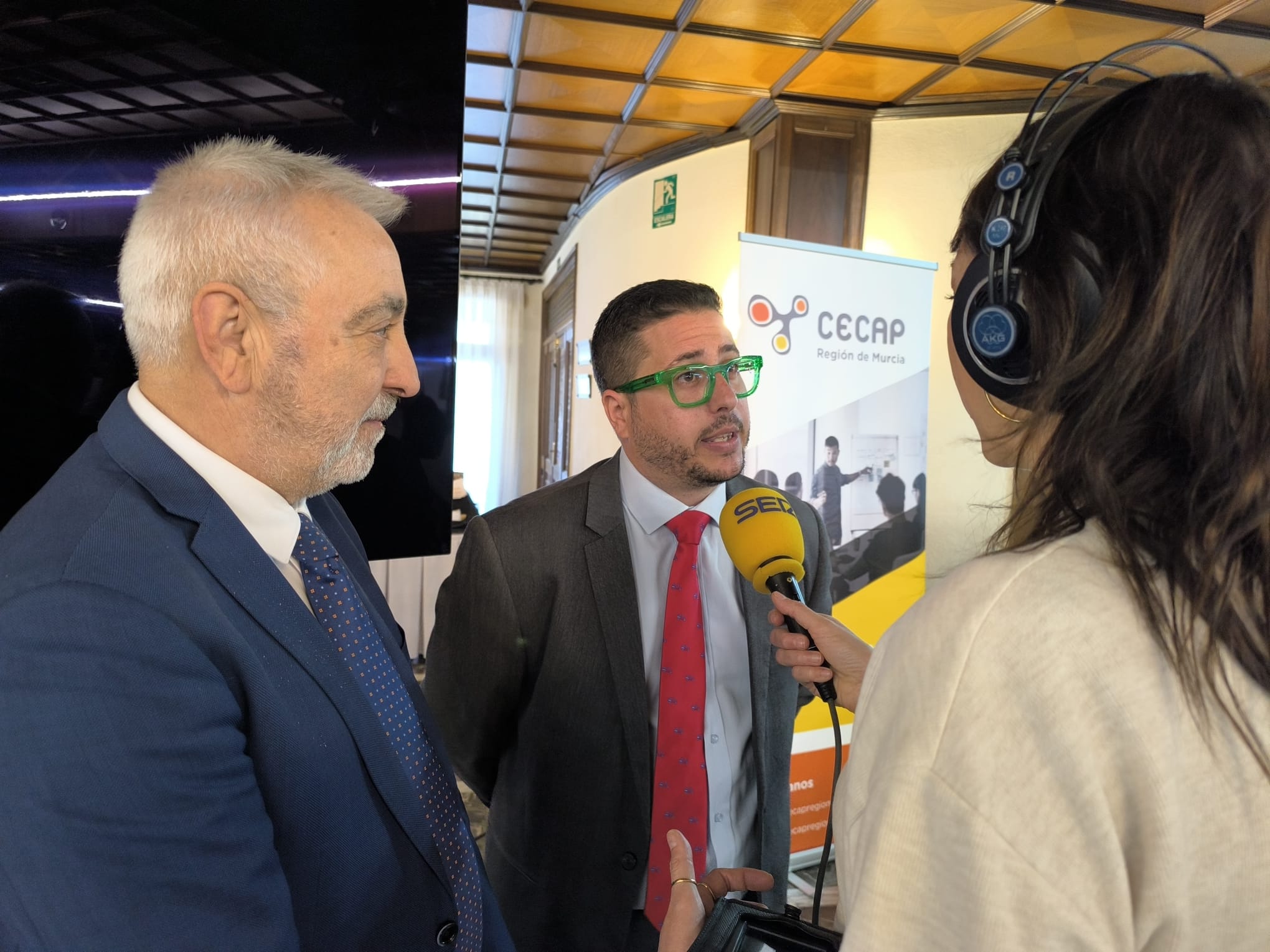 El sector empresarial de Cartagena exige "agilidad de lancha motora" frente a la burocracia en la formación