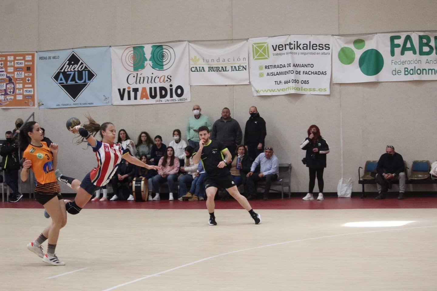 Un momento del partido en Jaén