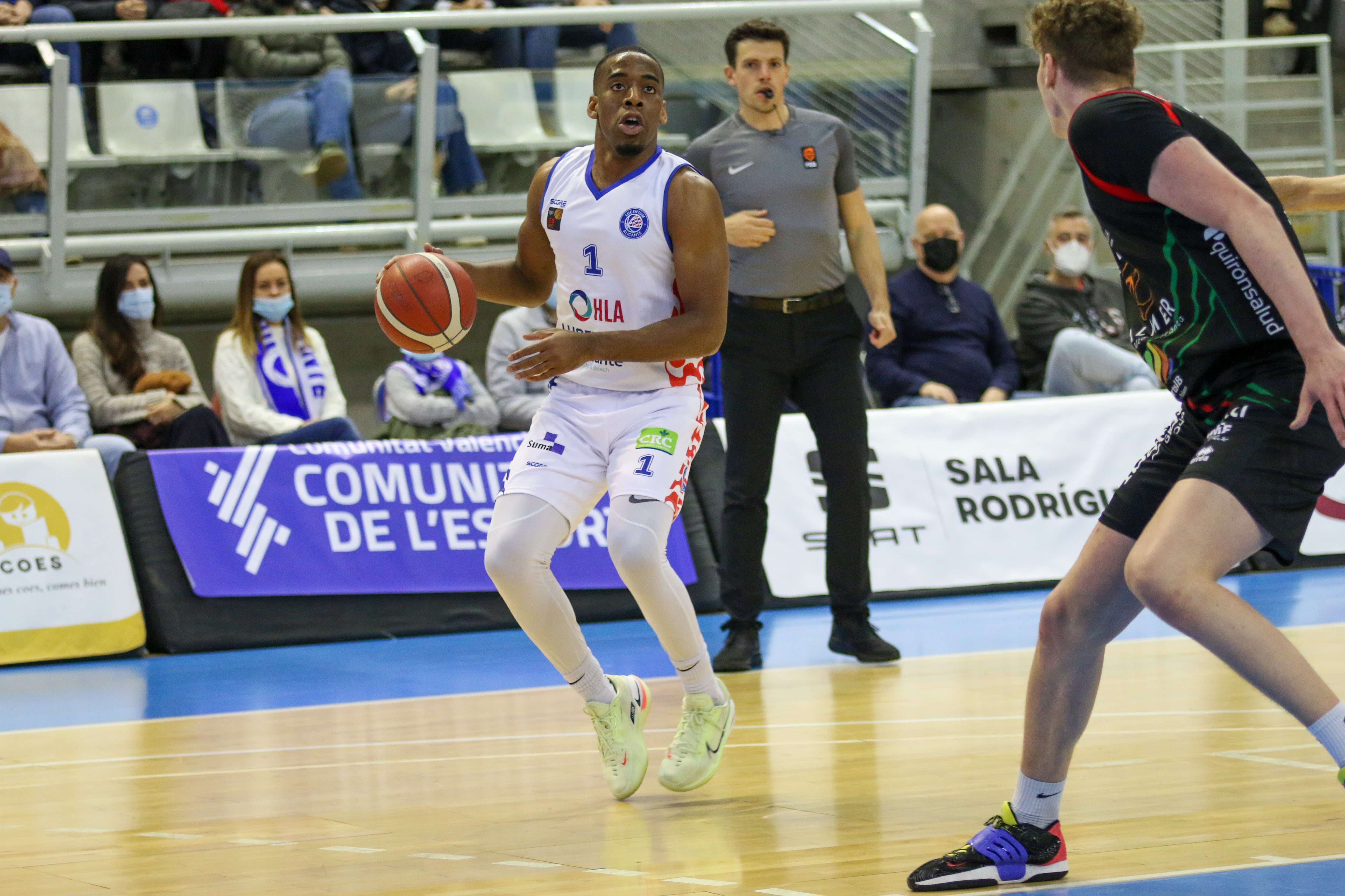 Zaid Hearst, jugador del HLA Alicante (Foto: José Ferrer)