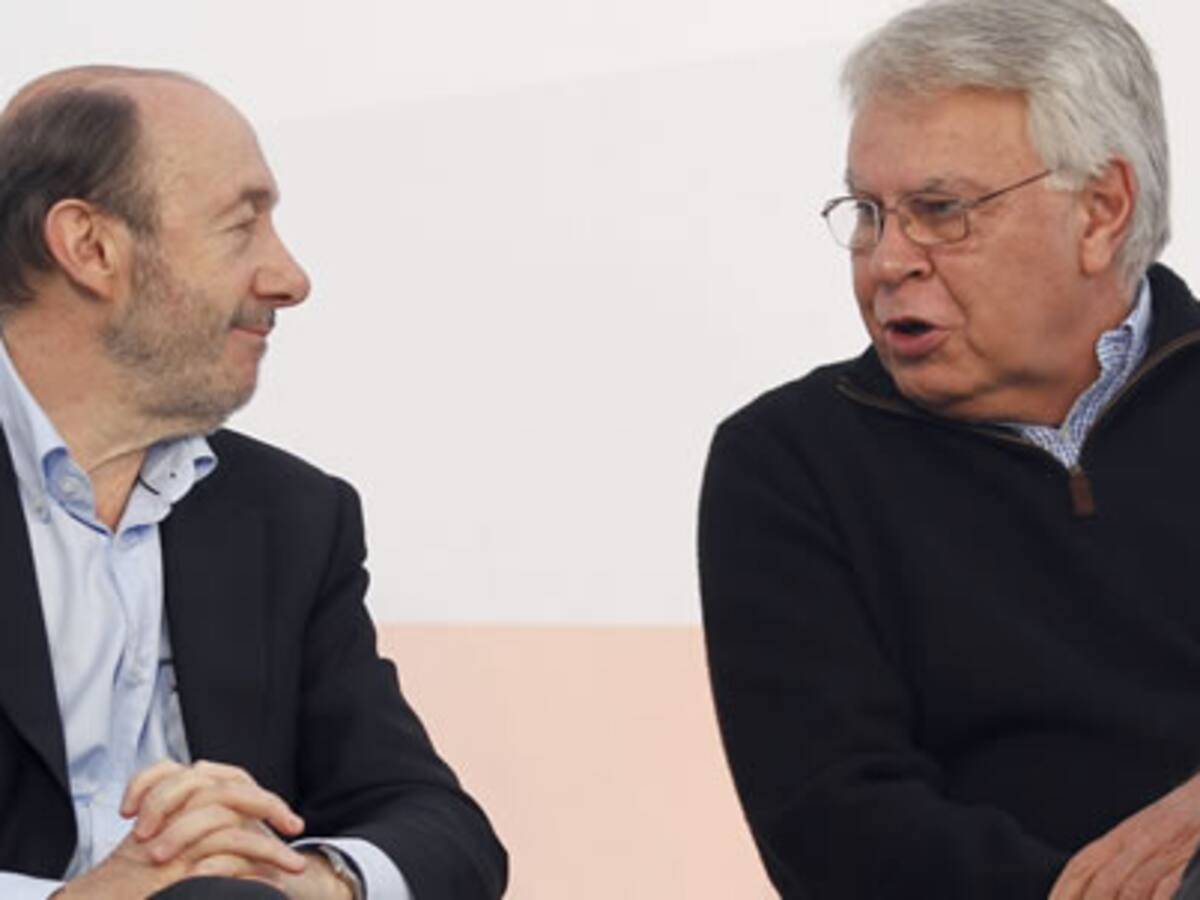 Felipe González, a Rubalcaba: "Creo en ti"