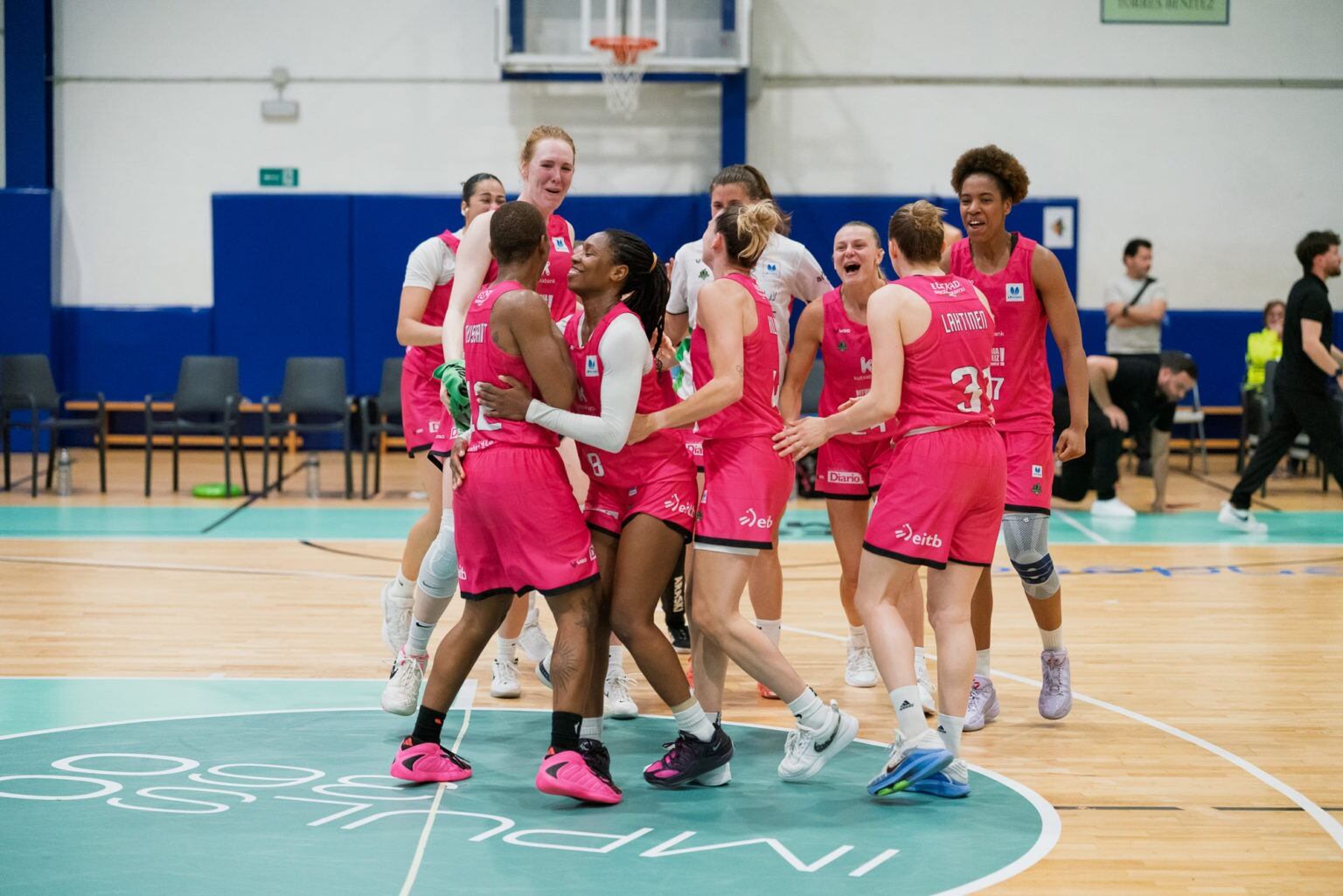 Victoria y permanencia.