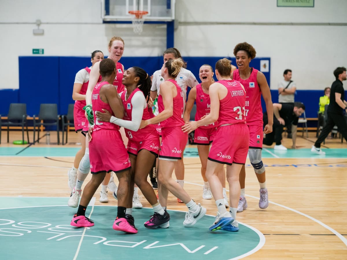 El Kutxabank Araski confirma la permanencia en Estepona (74-77)