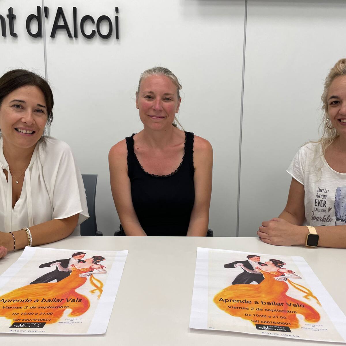 Las Aulas de la 'Gent Gran' y Danzas Al-Azraq participarán en la Feria Modernista bailando el vals