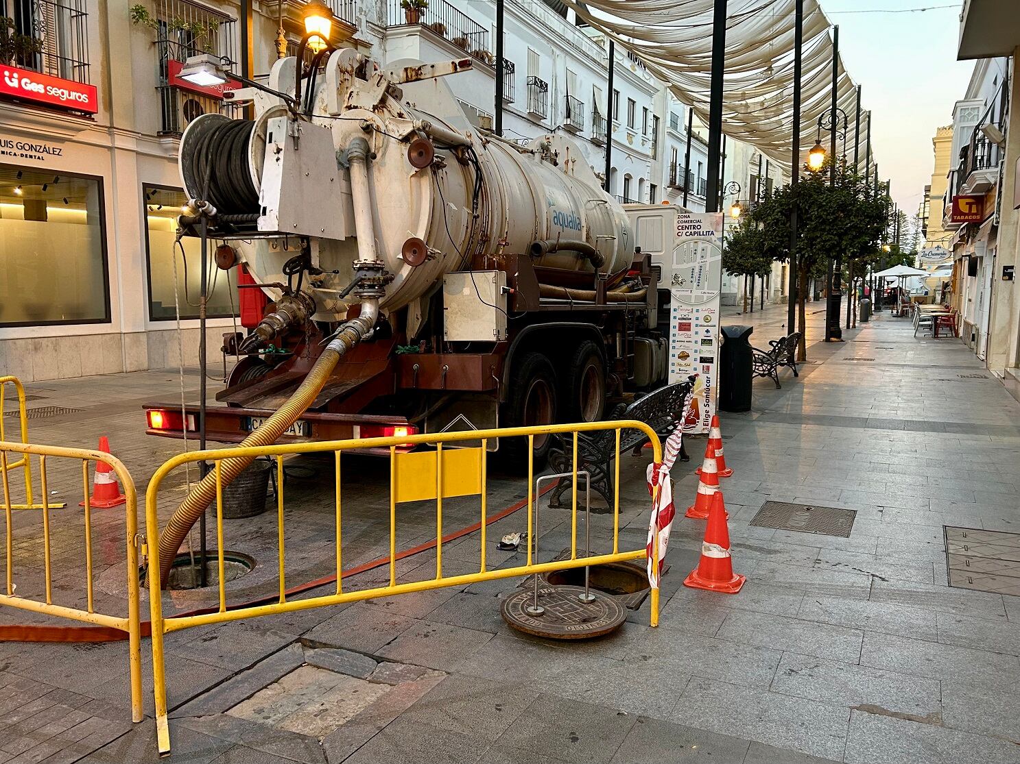 Trabajos de Aqualia en el centro de Sanlúcar