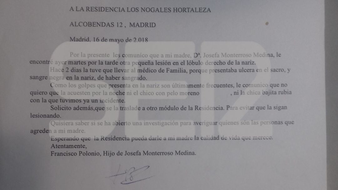 FOTOGALERÍA | Las cartas que el hijo de una anciana envió en 2017 y 2018 a la dirección de &#039;Los Nogales&#039; denunciando el trato a su madre por parte de las cuidadoras.