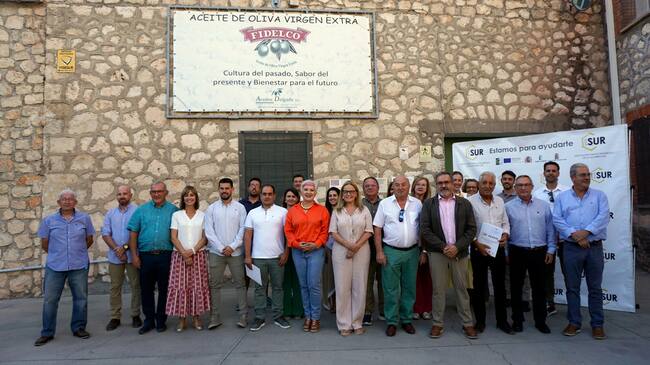 Firmantes de los contratos