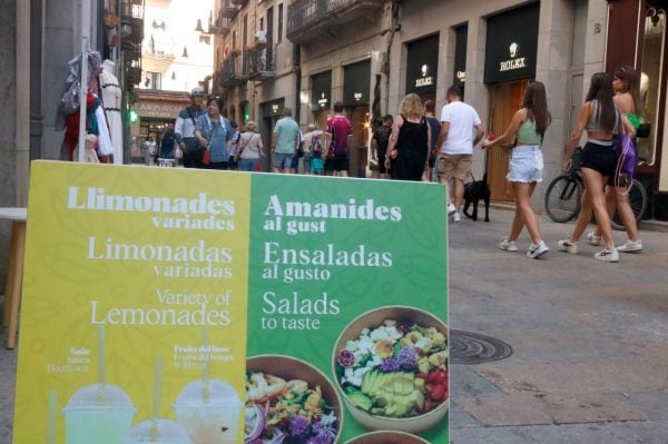 Cartells per un carrer del centre de Girona