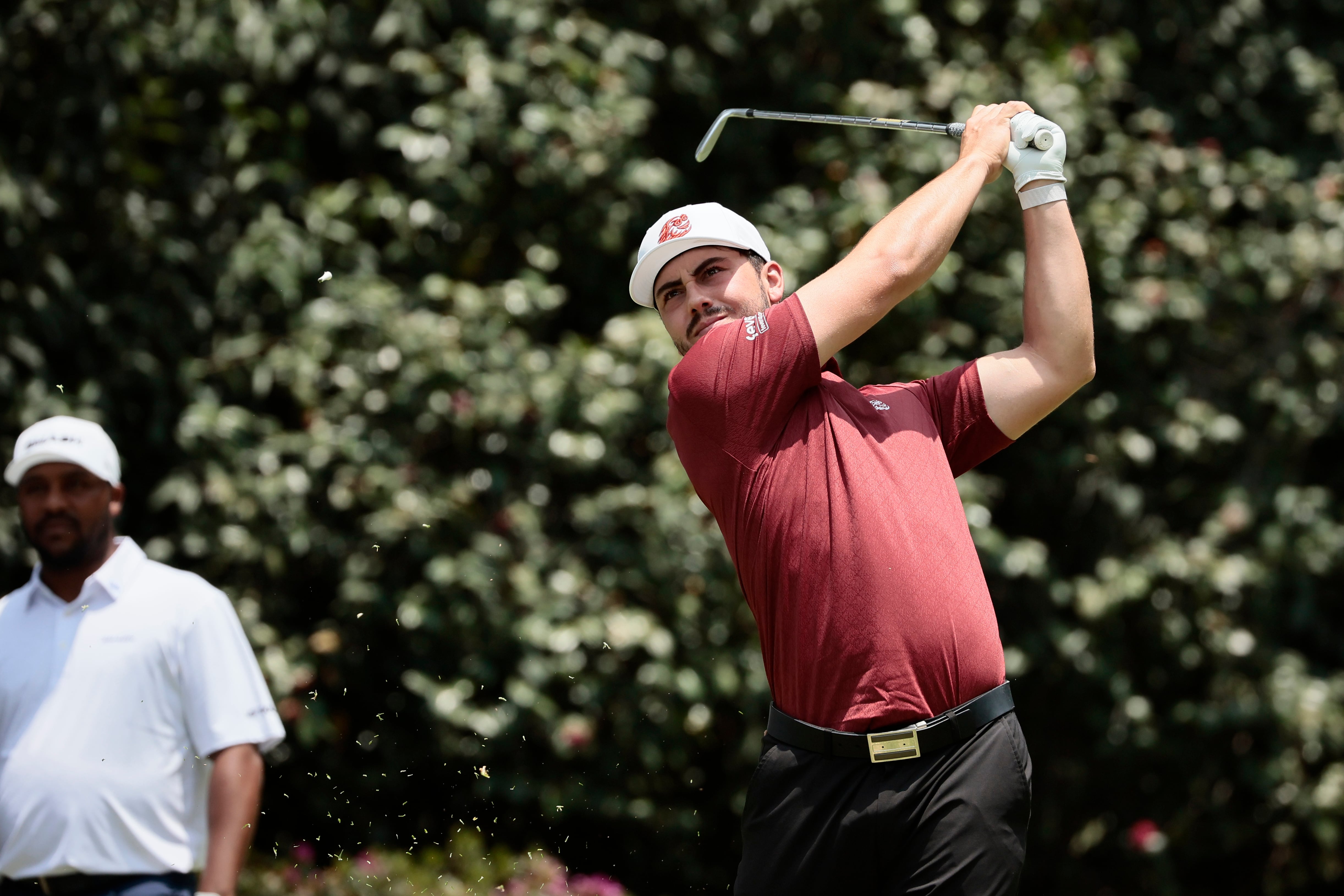 AME4955. CIUDAD DE MÉXICO (MÉXICO), 19/04/2026.- Josele Ballester del equipo Bolas de Fuego GC compite este domingo, durante la cuarta ronda del LIV Golf en el Club de Golf Chapultepec en Ciudad de México (México). EFE/ José Méndez