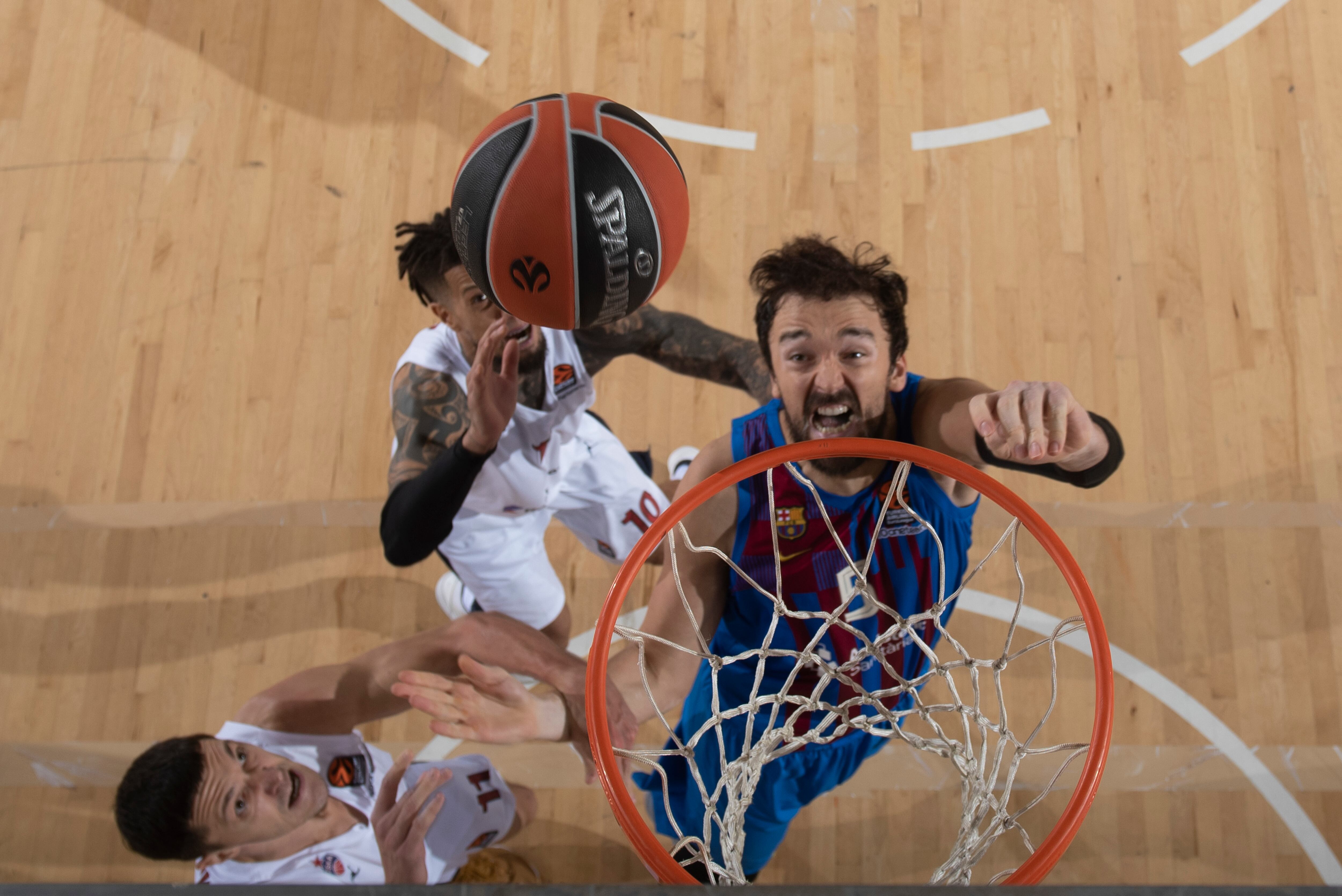 Sertac Sanl, jugador del Barcelona durante el partido contra el CSKA en el Palau Blaugrana