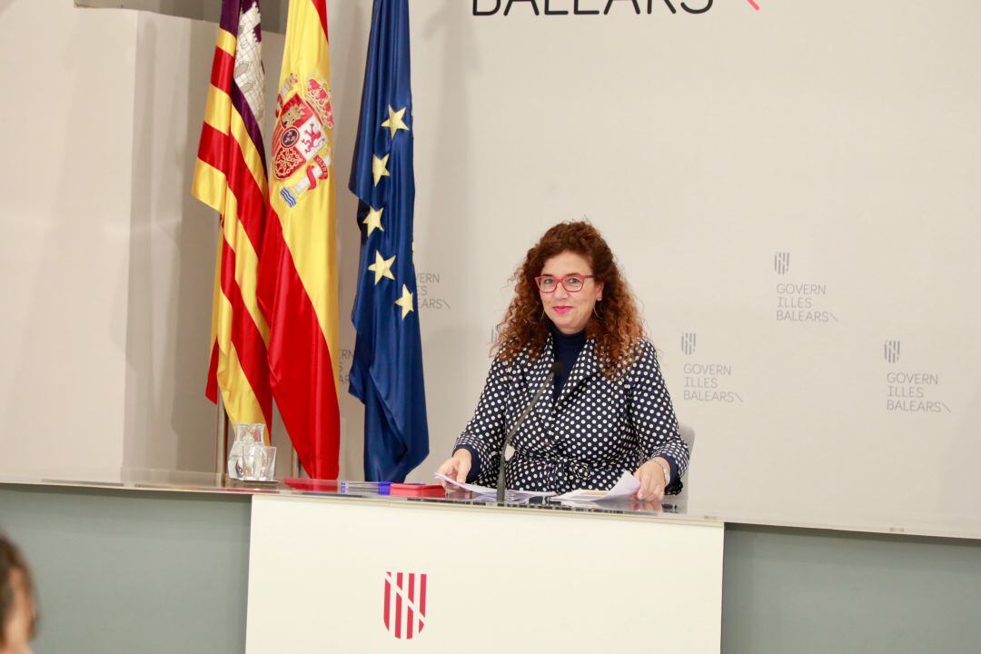 Pilar Costa durante la rueda de prensa posterior al Consell de Govern