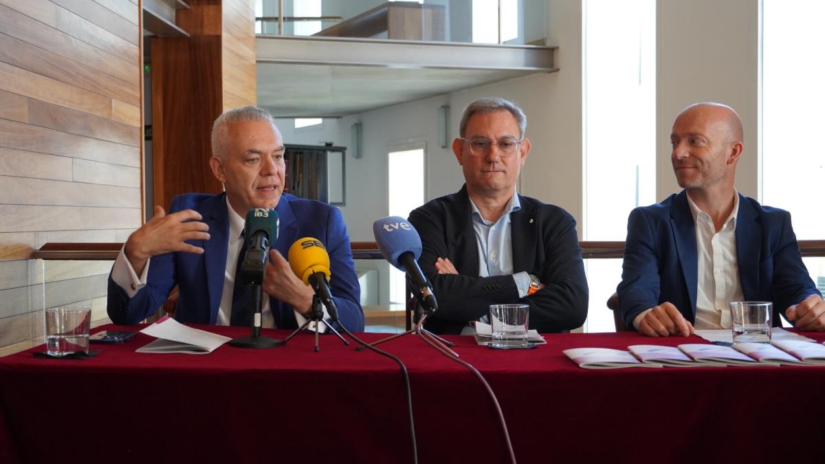 Massimo Gasparon, Joaquin Comas i Adolfo Vilafranca