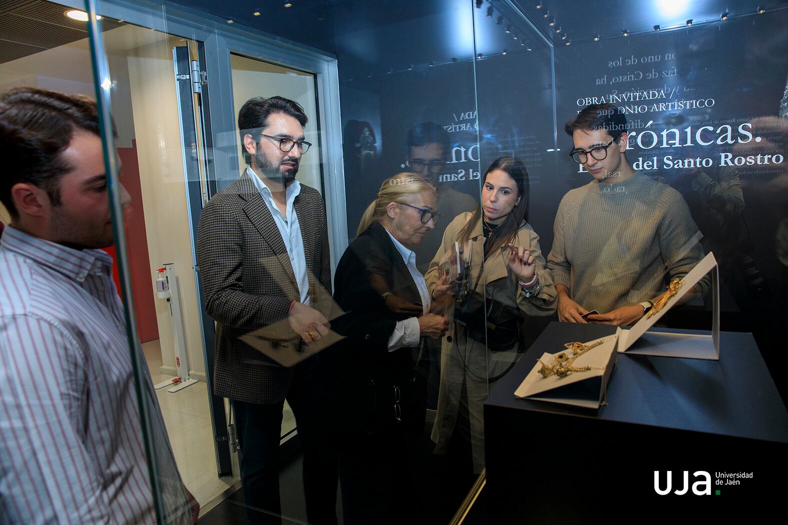El Espacio Obra Invitada de la UJA acoge una selección de copias del Santo Rostro de la Catedral de Jaén