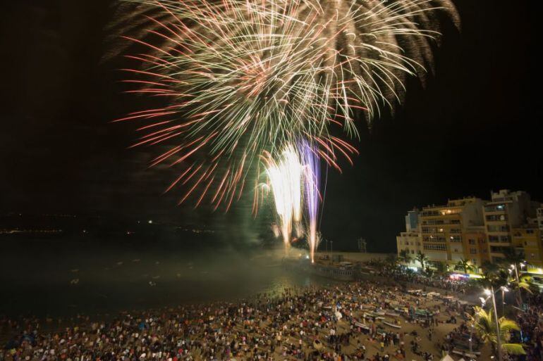 La provincia de Castellón celebra esta noche la Nit de Sant Joan