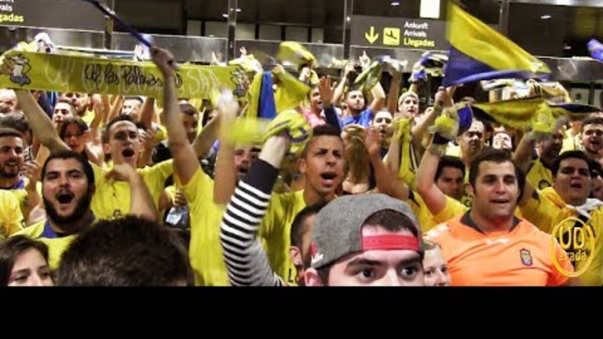 Un impresionante recibimiento a la UD Las Palmas