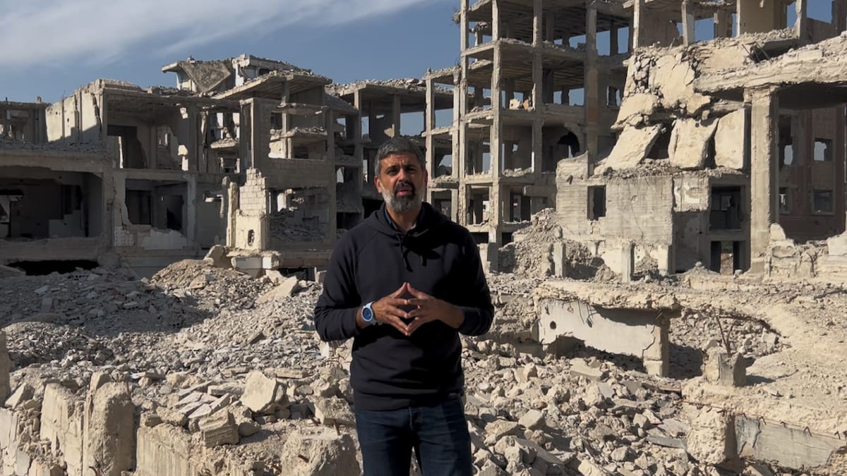 Luis García Montero: "Le ha puesto nombre a los seres humanos que sufren"