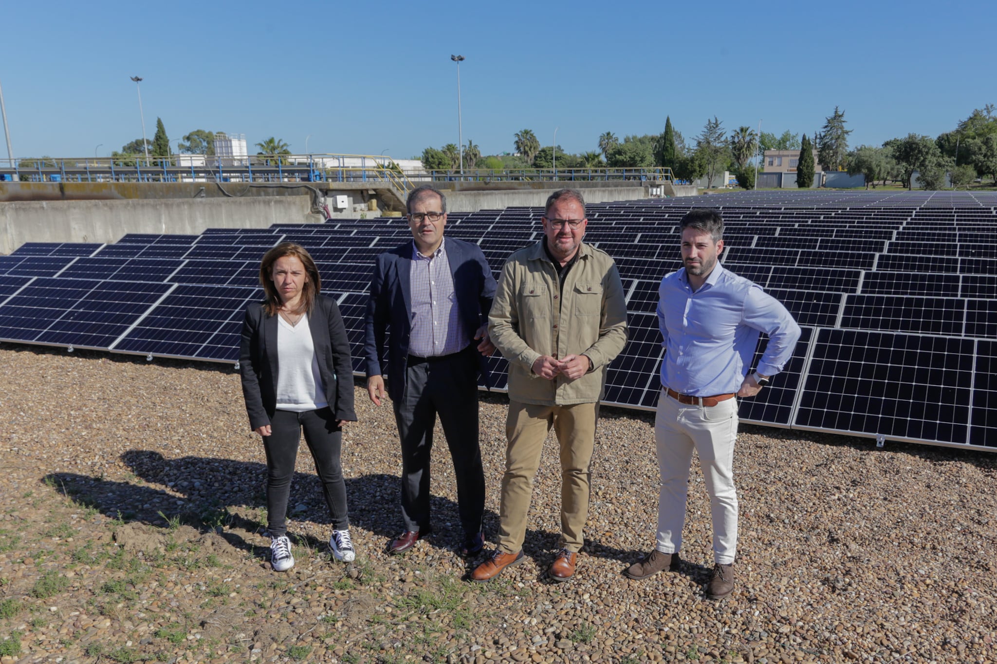 Aqualia instala placas fotovoltaicas en la EDAR de Mérida