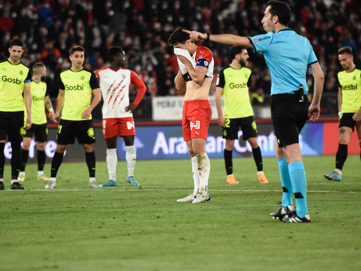 Pena máxima para el Almería