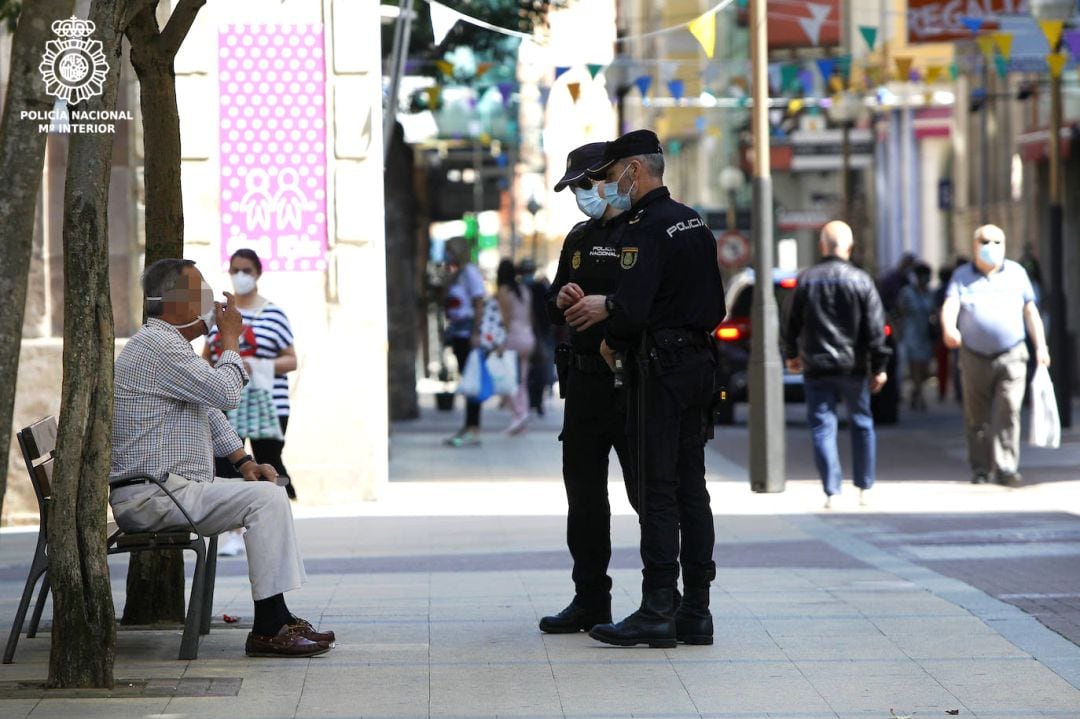 Agentes de la Policía Nacional 