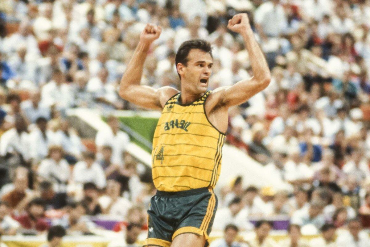 Oscar Schmidt of Brazil plays in the Gold Medal basketball game against the United States during the 1987 Pan Am Games held in August 1987 at Market Square Arena in Indianapolis, Indiana; Schmidt scored 46 points to lead Brazil to victory. (Getty Images)