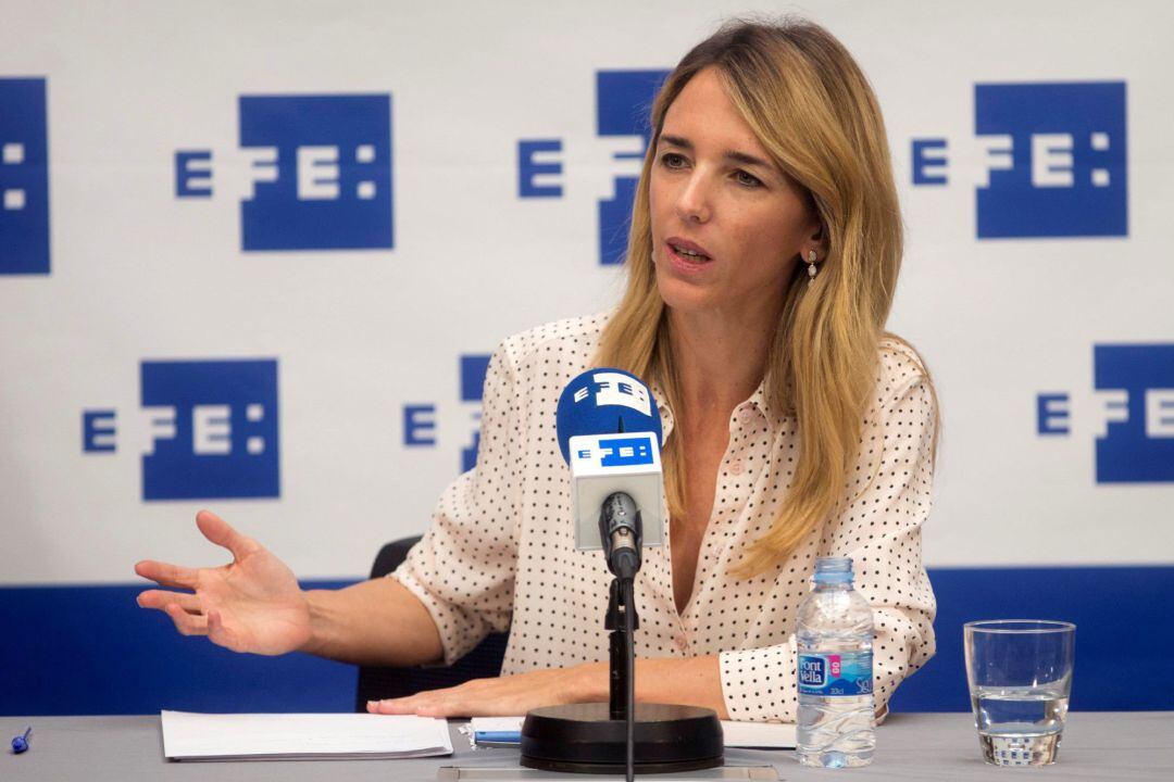 La candidata del PP a las elecciones generales por Barcelona, Cayetana Álvarez de Toledo, hoy, durante una rueda de prensa en Barcelona.