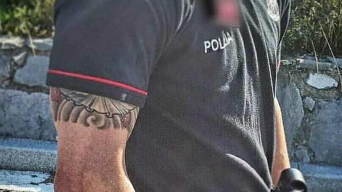 "Nos piden eliminar tatuajes para evitar problemas": Tatuadores confirman el miedo de los ertzainas a ser identificados