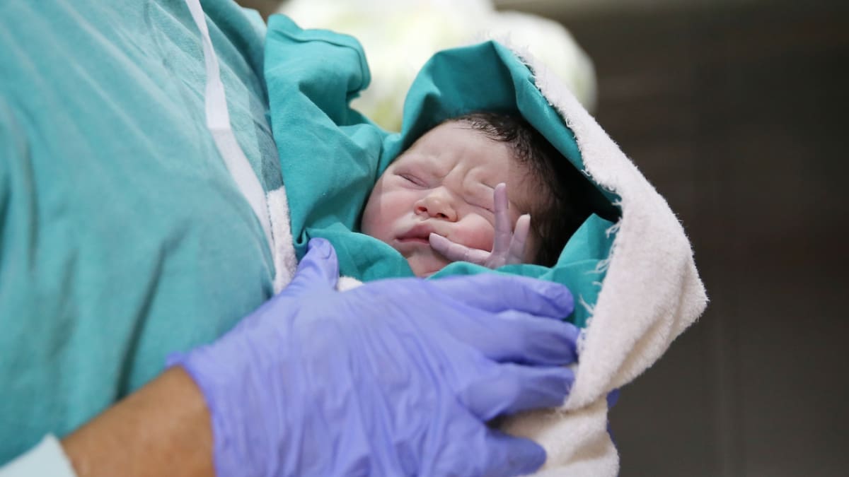 Ser Enfermeras: Montserrat Angulo denuncia la falta de matronas