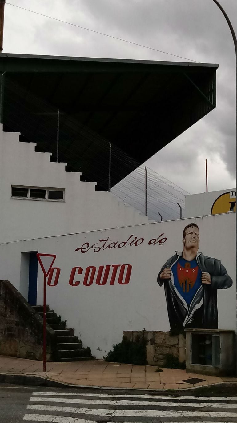 Este próximo sábado, el Campo do Couto, albergará un derbi provincial de altura, dentro de la Prefrente Galicia Sur, entre la UNión Deportiva Ourense y Bande, dos equipos con los mismos puntos 57