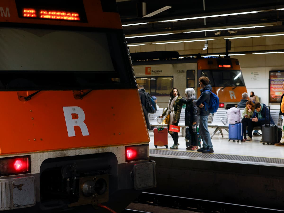 Els promotors de la manifestació per Rodalies denuncien que l'extrema dreta vol instrumentalitzar la protesta: "No els hi volem i els farem fora"