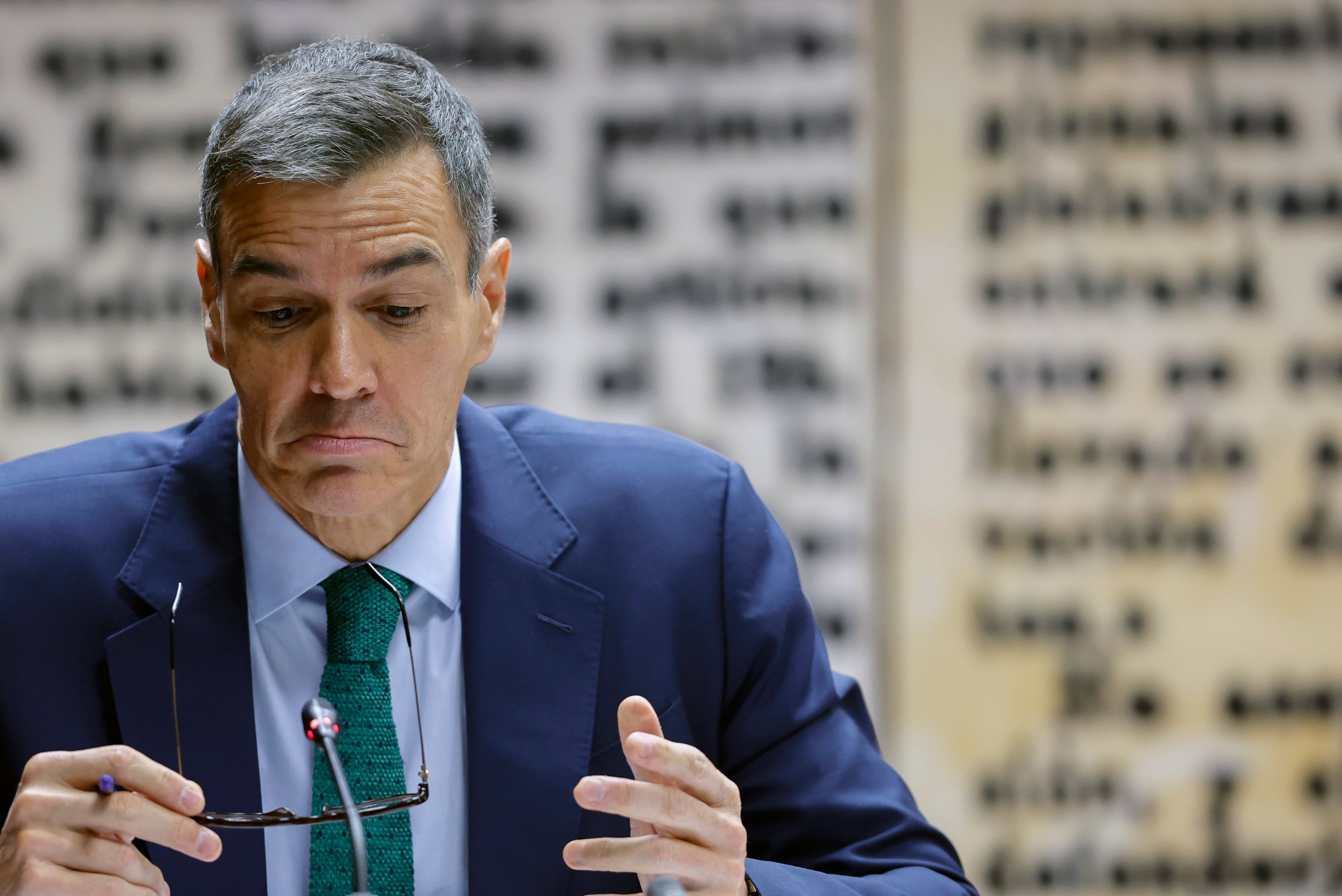 Sánchez, al presidente de la comisión del Senado: "Esto es un circo" 