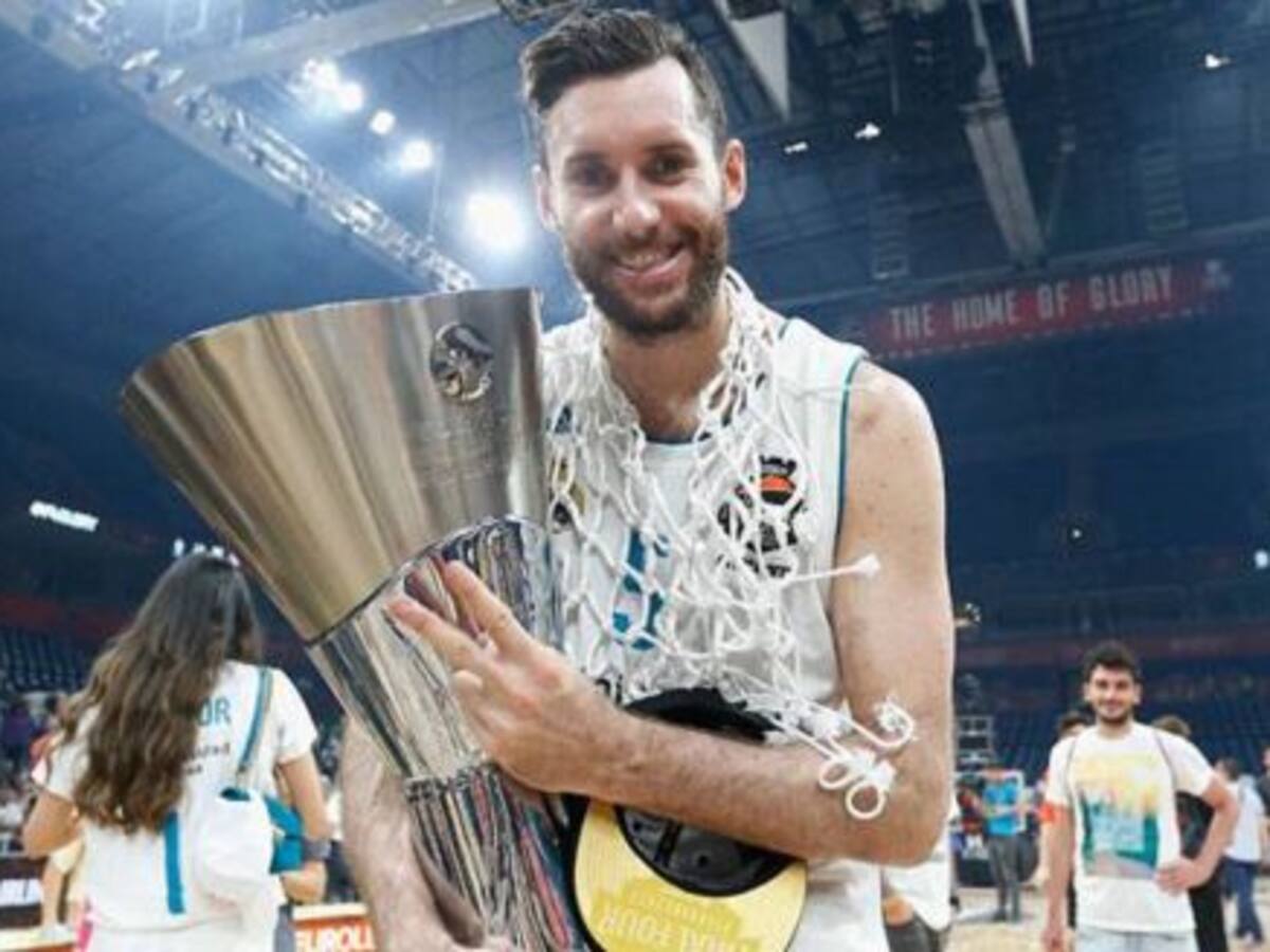 Rudy Fernández renueva con el Madrid