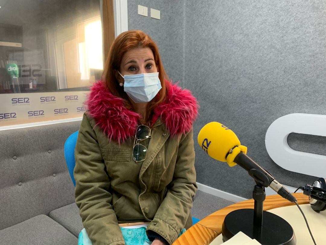 Ornella Corti en los estudios de SER Lanzarote.