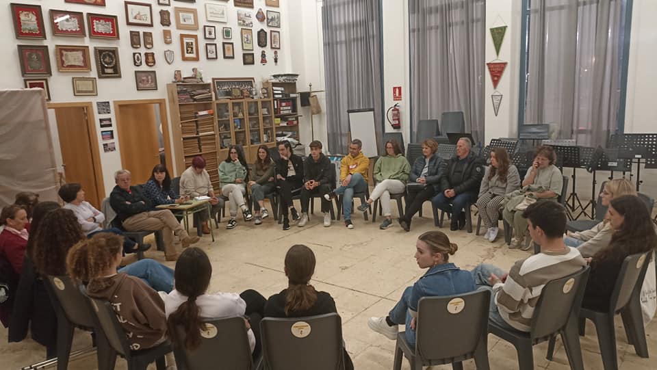 Reunión Grupo de danzas de Villena