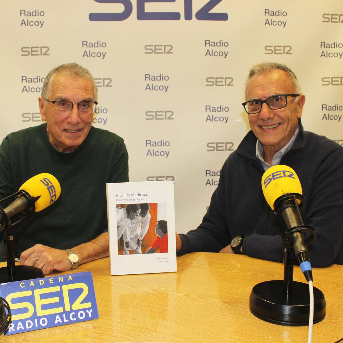 Àngel Beneito i Joan Lloret elaboren un llibre amb 400 ressenyes biogràfiques de metges relacionats amb Alcoi