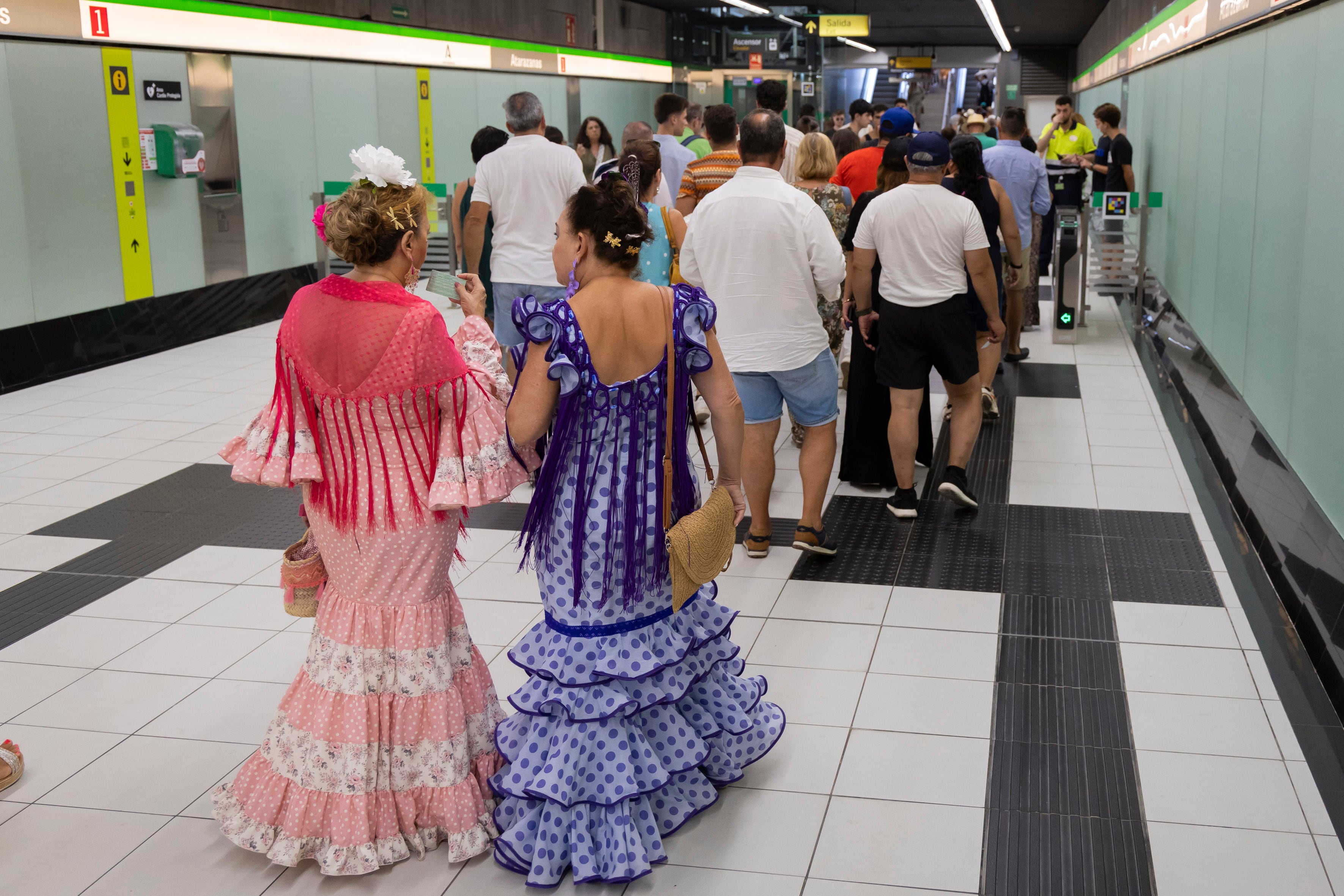 El metro de Málaga durante la Feria