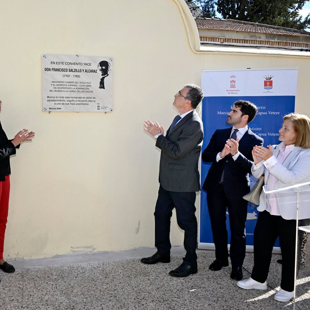Murcia rinde homenaje a Francisco Salzillo con la colocación de una placa conmemorativa