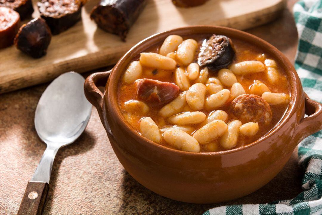 Los platos de cuchara son una de las opciones culinarias del otoño.