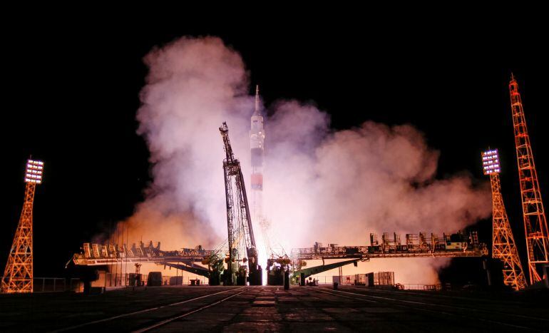 Despegue de la nave Soyuz MS-03 desde el cosmódromo Baikonur, en Kazakhstan.