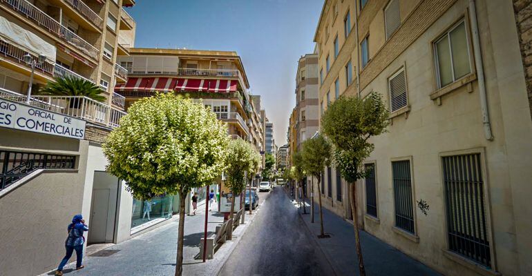 Calle Madre Soledad Torres Acosta de la capital, vía en la que se encuentra el establecimiento comercial donde se produjo el hurto.