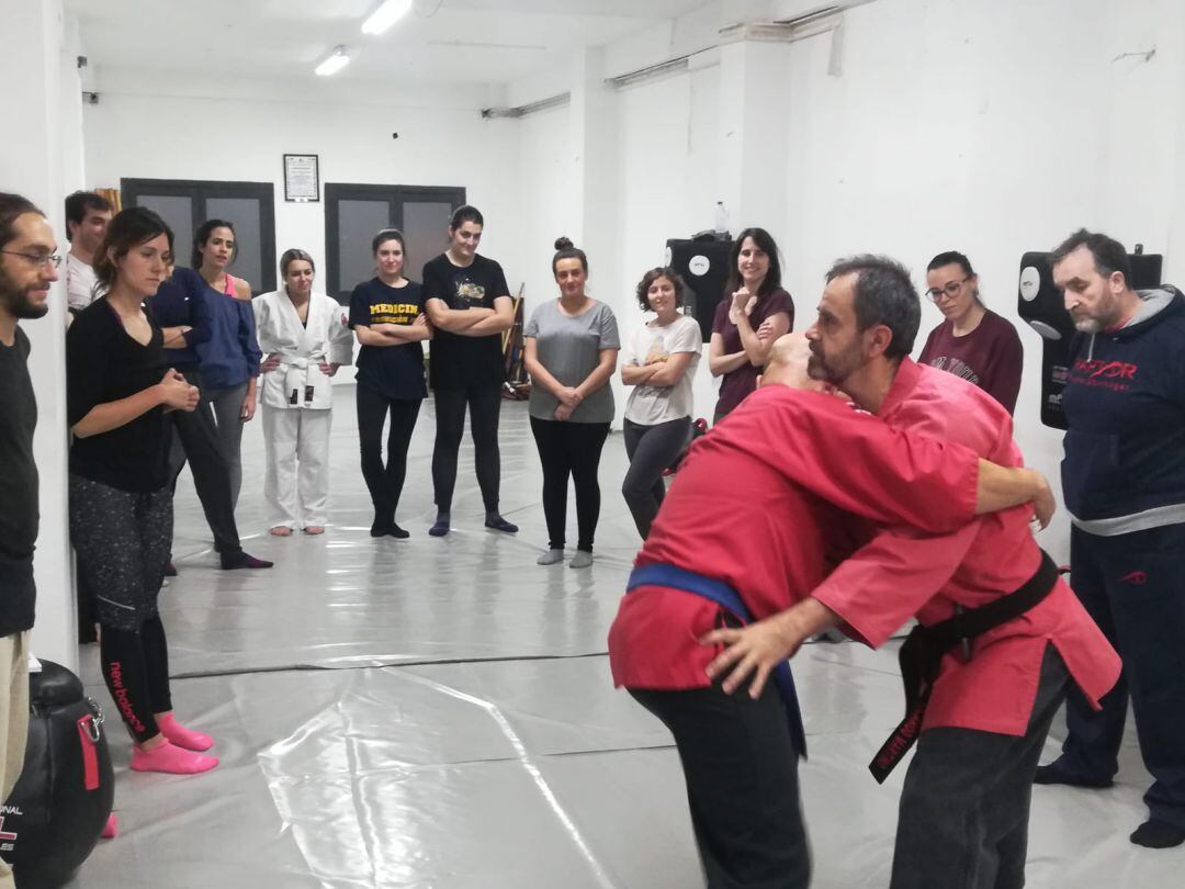 Imagen de las clases de autodefensa