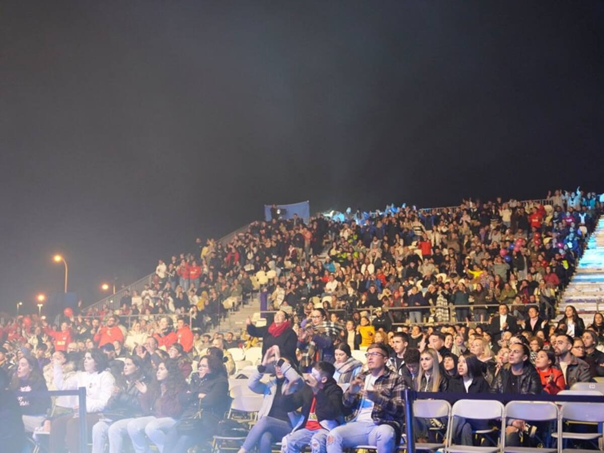 Varios heridos tras desplomarse parte de la grada del concurso de murgas de Arrecife