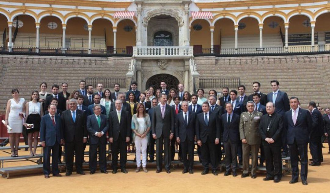 El rey Felipe VI ya presidió en 2015 la entrega de los Trofeos Taurinos y premios universitarios de la Maestranza