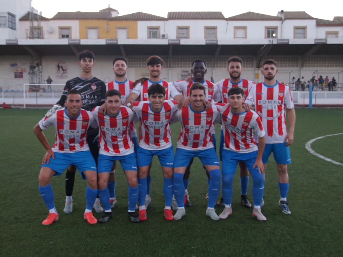 UD Morón CF empata 2-2 en casa ante el UD Loreto en un partido de gran intensidad