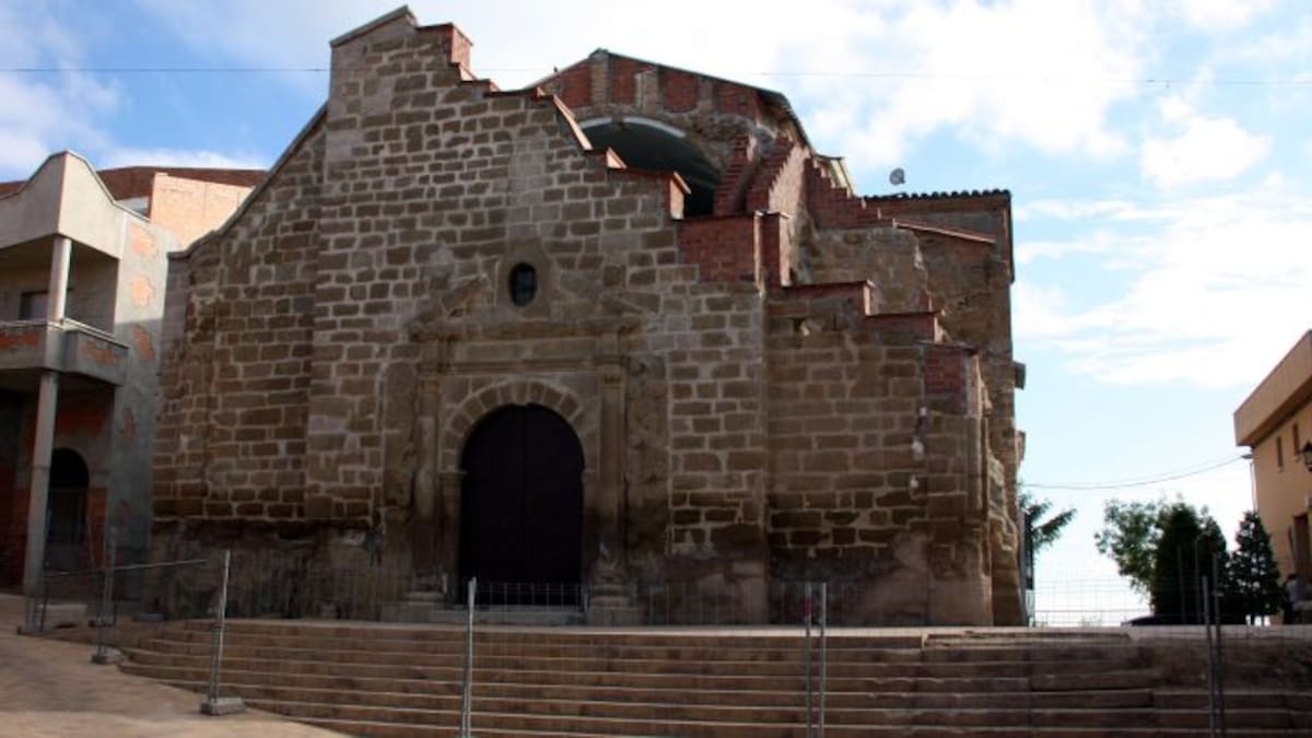 Ofertes per a la reconstrucció de l'església de Rosselló