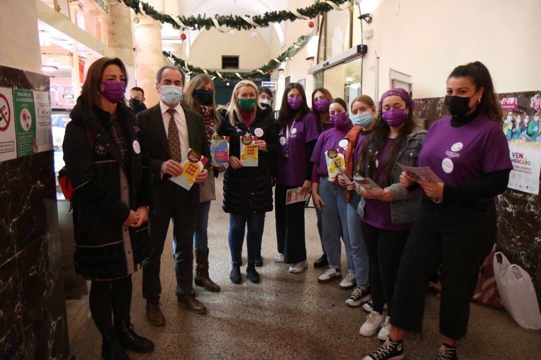 La campaña ha comenzado en el mercado de la Corredera