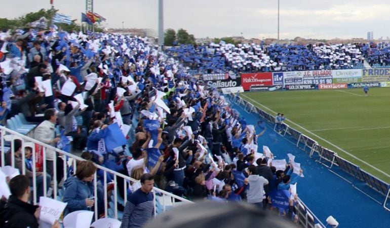 El estadio se vestirá de gala con un gran mosaico y el canto del himno a capela